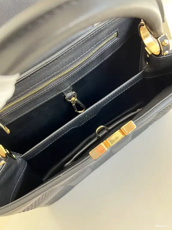 Affordable VUITTON MM LOUIS CAPUCINES 0520